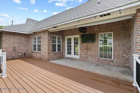 Exterior - 1011 Rolling Oaks Dr, Mccomb, MS 39648 photo 4 of 10