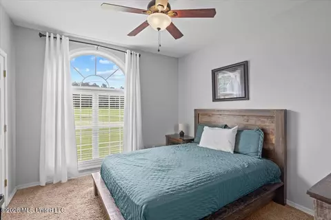 Bedroom - 1011 Rolling Oaks Dr, Mccomb, MS 39648 photo 6 of 13