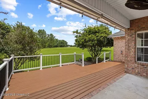 Exterior - 1011 Rolling Oaks Dr, Mccomb, MS 39648 photo 3 of 10