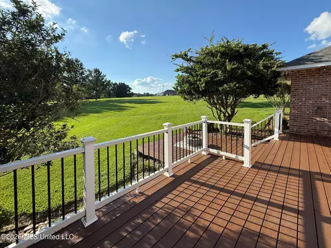 Exterior - 1011 Rolling Oaks Dr, Mccomb, MS 39648 photo 6 of 10