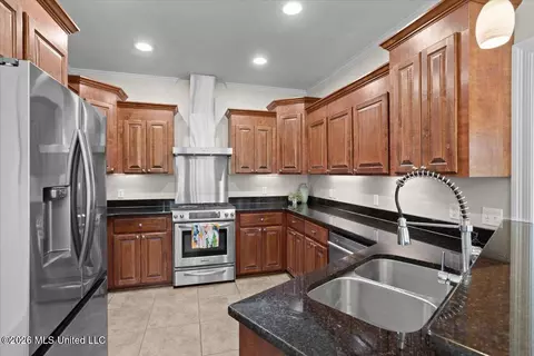 Kitchen - 1011 Rolling Oaks Dr, Mccomb, MS 39648 photo 1 of 1