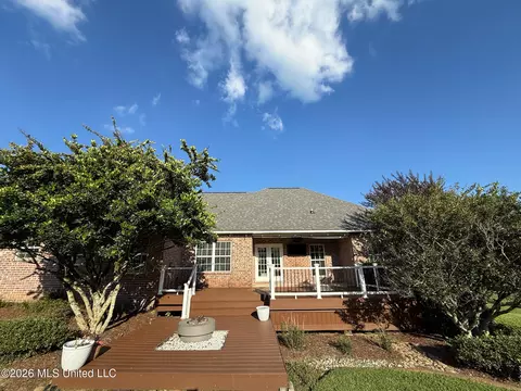 Exterior - 1011 Rolling Oaks Dr, Mccomb, MS 39648 photo 7 of 10