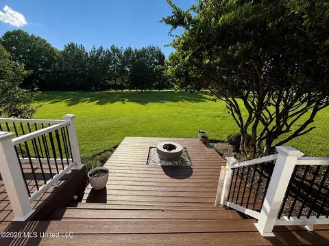 Exterior - 1011 Rolling Oaks Dr, Mccomb, MS 39648 photo 5 of 10