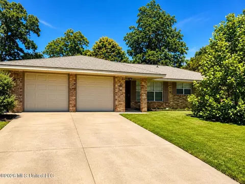 311 Saint Augustine Dr, Long Beach, MS 39560