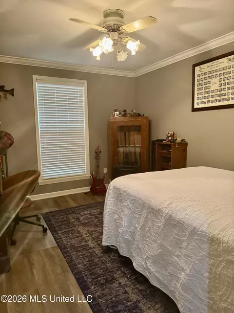 Bedroom - 124 Tanglewood Rd, Natchez, MS 39120 photo 3 of 7
