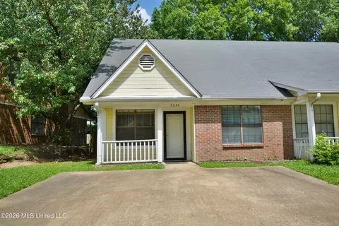 3250 Edenshire Ln, Horn Lake, MS 38637