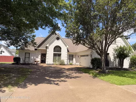 6191 Berkshire Cir, Southaven, MS 38671