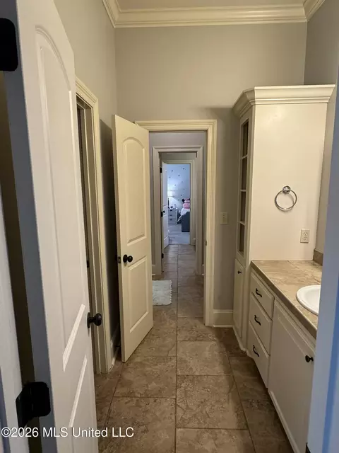 Entry Way - 190 Deerwood Xing, Canton, MS 39046 photo 4 of 6