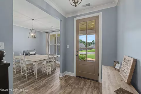 Entry Way - 672 Scout Cir, Hernando, MS 38632 photo 1 of 5