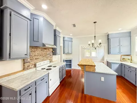 Kitchen - 322 S 6th St, Mccomb, MS 39648 photo 3 of 3