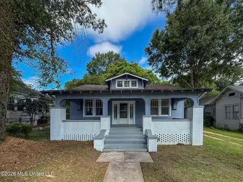 Exterior - 322 S 6th St, Mccomb, MS 39648 photo 2 of 5