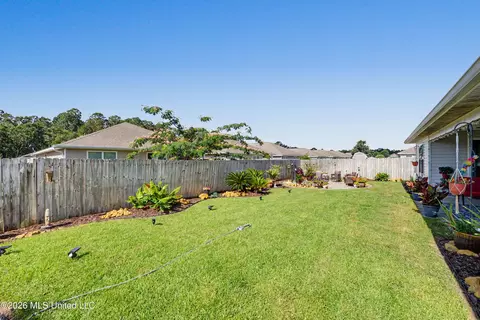 Exterior - 405 E Petunia Dr, Long Beach, MS 39560 photo 3 of 5