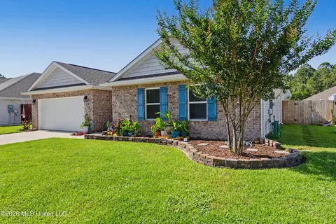 Exterior - 405 E Petunia Dr, Long Beach, MS 39560 photo 2 of 5