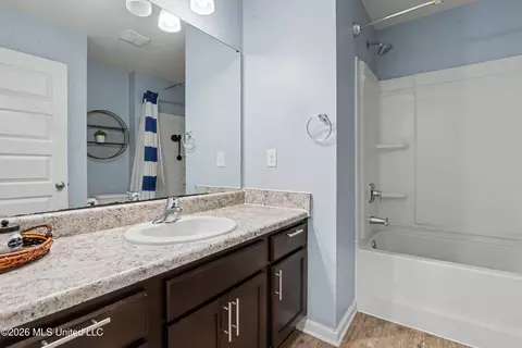 Bath - 405 E Petunia Dr, Long Beach, MS 39560 photo 1 of 1