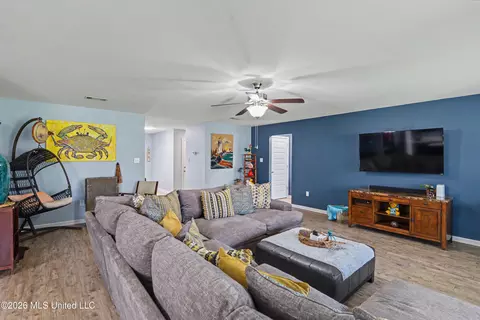 Living - 405 E Petunia Dr, Long Beach, MS 39560 photo 2 of 2
