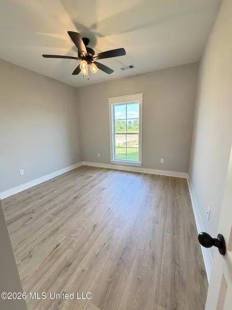 Bedroom - 1733 Caribe Dr, Nesbit, MS 38651 photo 1 of 8