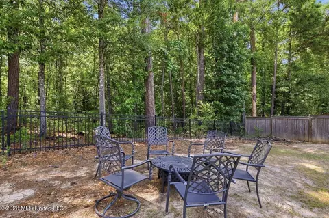 Exterior - 646 Conti Dr, Brandon, MS 39042 photo 7 of 7