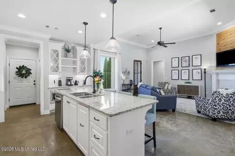 Entry Way - 646 Conti Dr, Brandon, MS 39042 photo 1 of 1