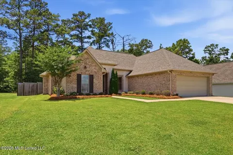 Exterior - 646 Conti Dr, Brandon, MS 39042 photo 2 of 7