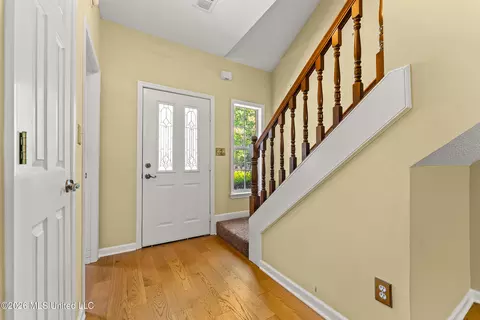 Entry Way - 1144 W Martin Cir, Hernando, MS 38632 photo 1 of 1