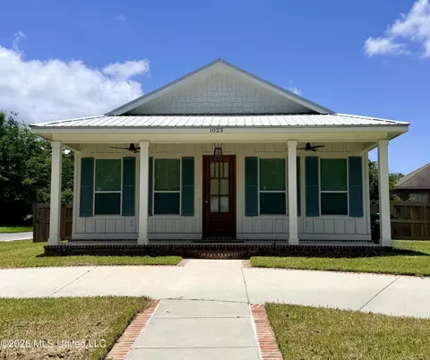 1023 Nancy Pl, Gulfport, MS 39507