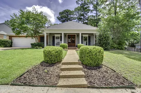 1020 Northshore Village Dr, Brandon, MS 39047