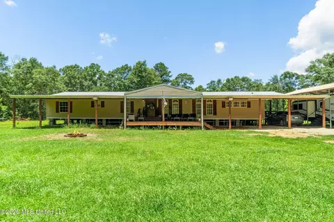 8360 Cuevas Town Rd, Picayune, MS 39466
