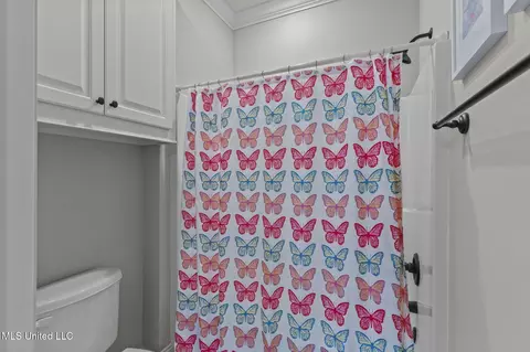 Bath - 910 Abundance Xing, Flowood, MS 39232 photo 7 of 7