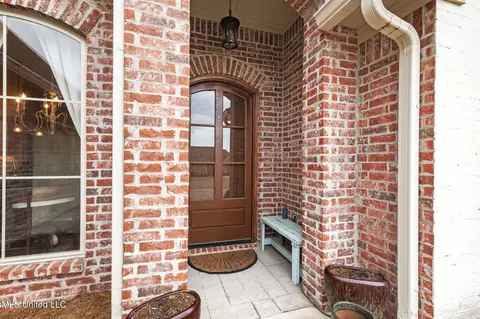 Entry Way - 910 Abundance Xing, Flowood, MS 39232 photo 1 of 4