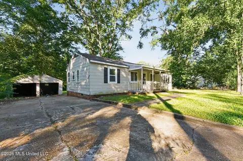 Exterior - 373 Fairhill Dr, Jackson, MS 39212 photo 3 of 4