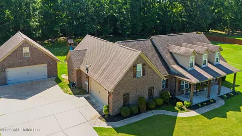 Exterior - 7178 Love Station Loop Rd, Hernando, MS 38632 photo 9 of 9