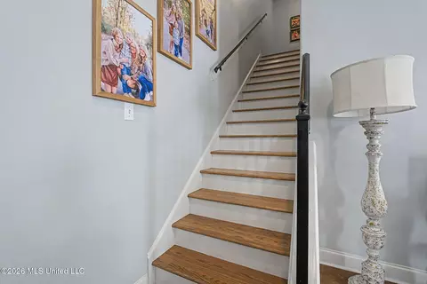 Entry Way - 7178 Love Station Loop Rd, Hernando, MS 38632 photo 3 of 4