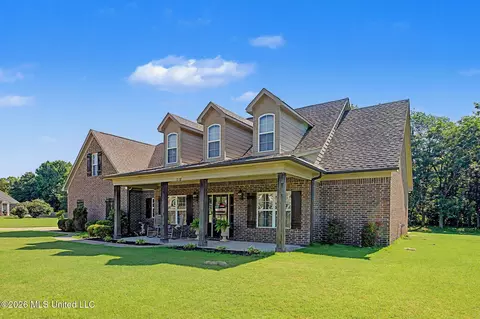 Exterior - 7178 Love Station Loop Rd, Hernando, MS 38632 photo 3 of 9