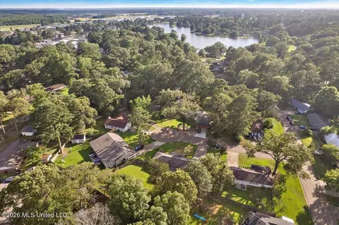 View/Area - 30 Fox Glen Cv, Brandon, MS 39042 photo 2 of 2