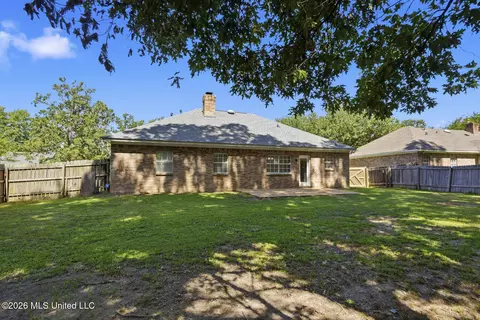 Exterior - 233 Mallard Dr, Brandon, MS 39047 photo 4 of 4