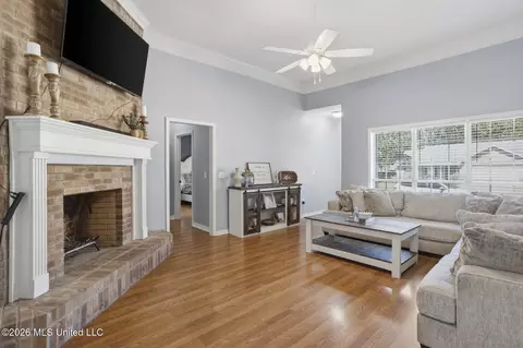 Living - 233 Mallard Dr, Brandon, MS 39047 photo 1 of 2