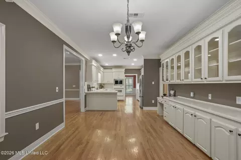 Other - 525 Ridge Cir, Brandon, MS 39047 photo 2 of 8