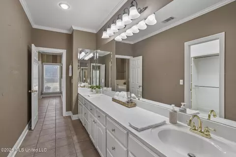 Other - 525 Ridge Cir, Brandon, MS 39047 photo 4 of 8