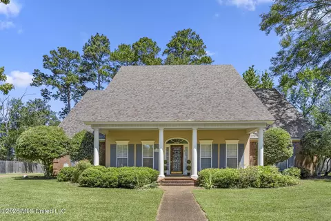 525 Ridge Cir, Brandon, MS 39047