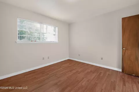 Bedroom - 2377 Breckinridge Rd, Jackson, MS 39204 photo 15 of 16