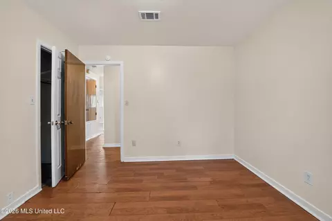 Bedroom - 2377 Breckinridge Rd, Jackson, MS 39204 photo 1 of 16