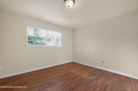 Bedroom - 2377 Breckinridge Rd, Jackson, MS 39204 photo 2 of 16