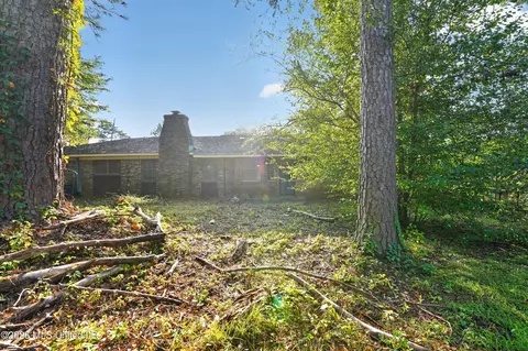 Exterior - 2377 Breckinridge Rd, Jackson, MS 39204 photo 8 of 8