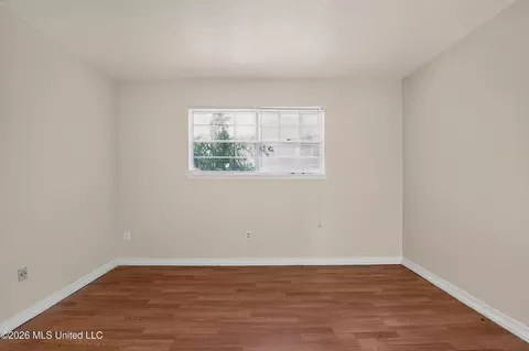 Bedroom - 2377 Breckinridge Rd, Jackson, MS 39204 photo 10 of 16