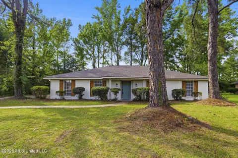 860 Rutherford Dr, Jackson, MS 39206