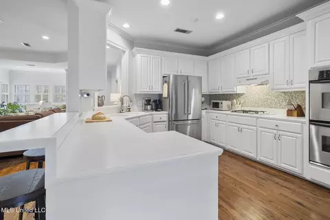 Kitchen - 1204 Saint Ann St, Jackson, MS 39202 photo 3 of 5
