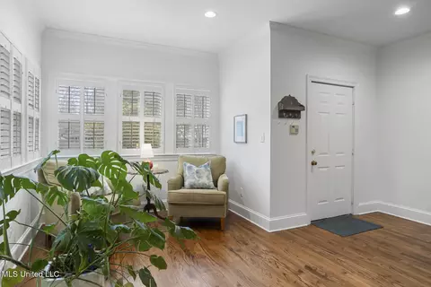 Entry Way - 1204 Saint Ann St, Jackson, MS 39202 photo 1 of 2