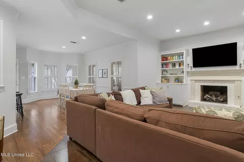 Other - 1204 Saint Ann St, Jackson, MS 39202 photo 2 of 7