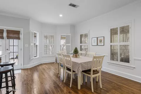 Dining - 1204 Saint Ann St, Jackson, MS 39202 photo 1 of 3