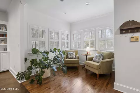 Entry Way - 1204 Saint Ann St, Jackson, MS 39202 photo 2 of 2